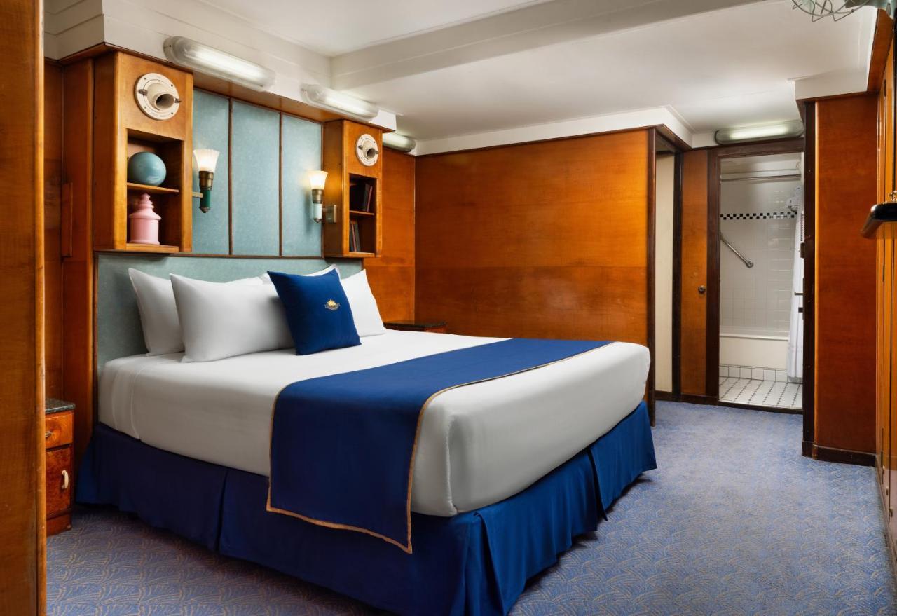 Hébergement Lit King-Size Deluxe - Vue sur Port